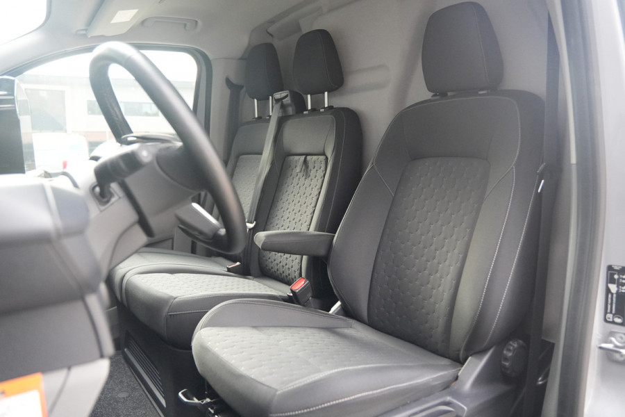 Ford Transit Custom 320 2.0 TDCI L2H1 Limited 170pk - Trekhaak - ACC - Blindspot - Stoel/Stuurverwarming - Sidesteps - Rijklaar