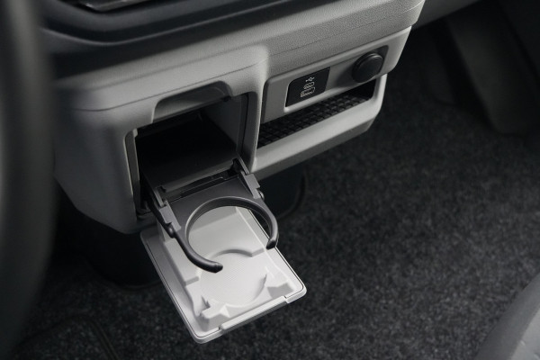 Ford Transit Custom 320 2.0 TDCI L2H1 Limited 170pk - Trekhaak - ACC - Blindspot - Stoel/Stuurverwarming - Sidesteps - Rijklaar
