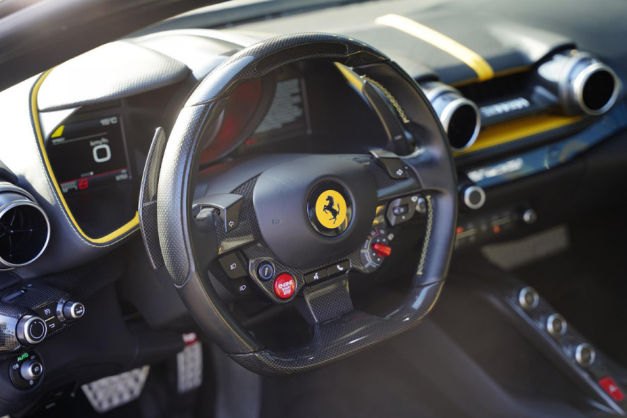 Ferrari 812 6.5 V12 Superfast HELE / Carbon / Lift / Passenger Display / Leder Nero