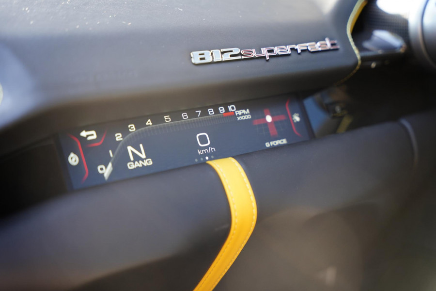 Ferrari 812 6.5 V12 Superfast HELE / Carbon / Lift / Passenger Display / Leder Nero