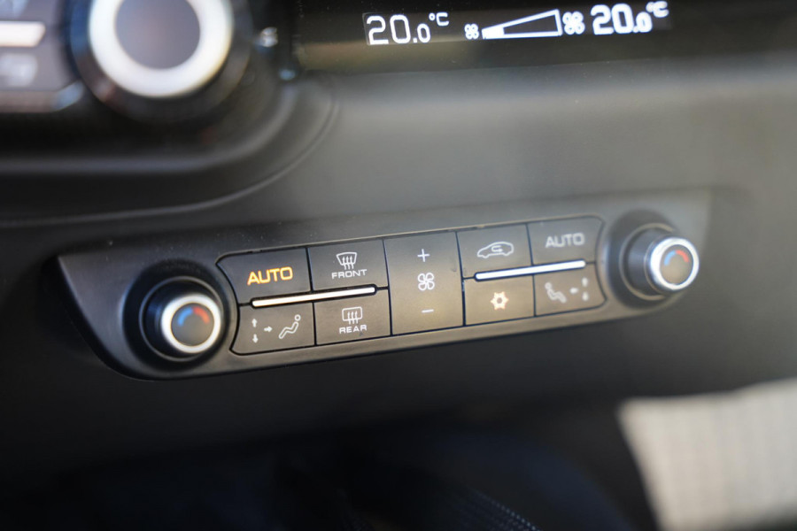 Ferrari 812 6.5 V12 Superfast HELE / Carbon / Lift / Passenger Display / Leder Nero