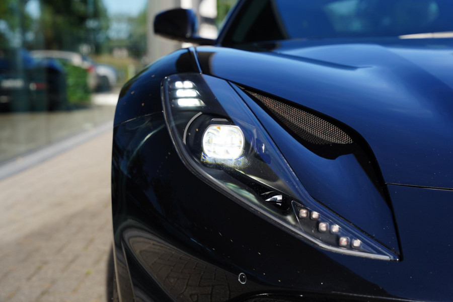 Ferrari 812 6.5 V12 Superfast HELE / Carbon / Lift / Passenger Display / Leder Nero