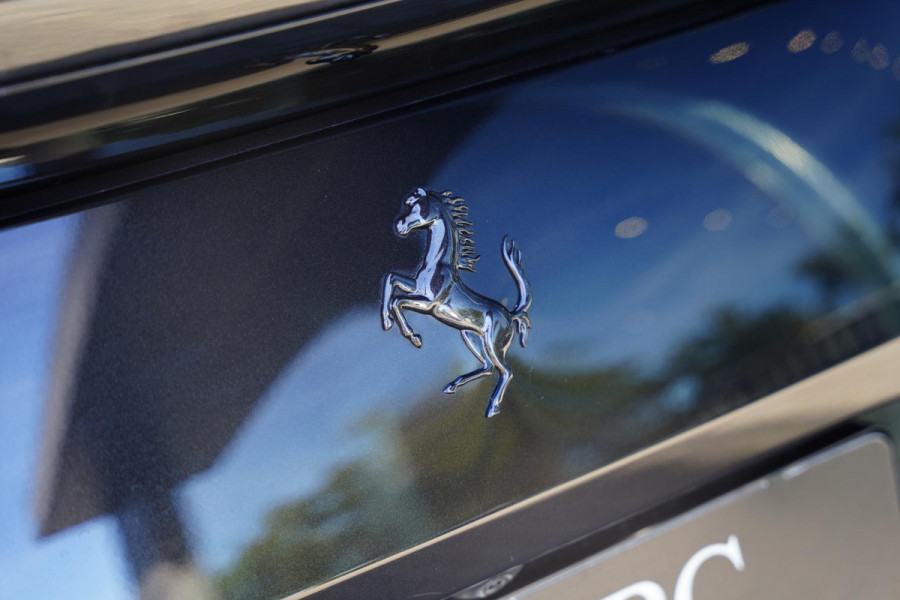 Ferrari 812 6.5 V12 Superfast HELE / Carbon / Lift / Passenger Display / Leder Nero