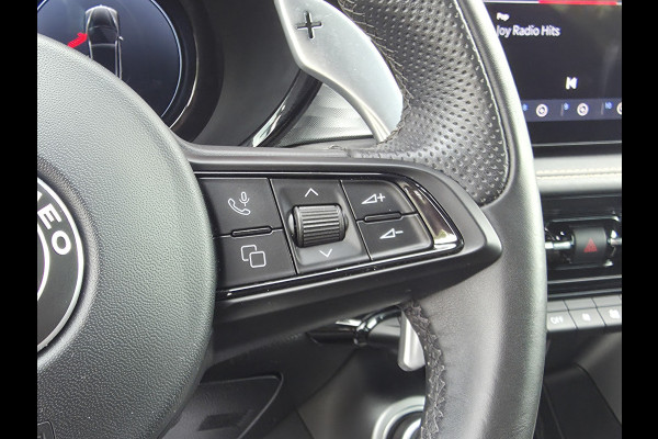 Alfa Romeo Tonale 1.5T Hybrid Veloce | Panorama-Dak