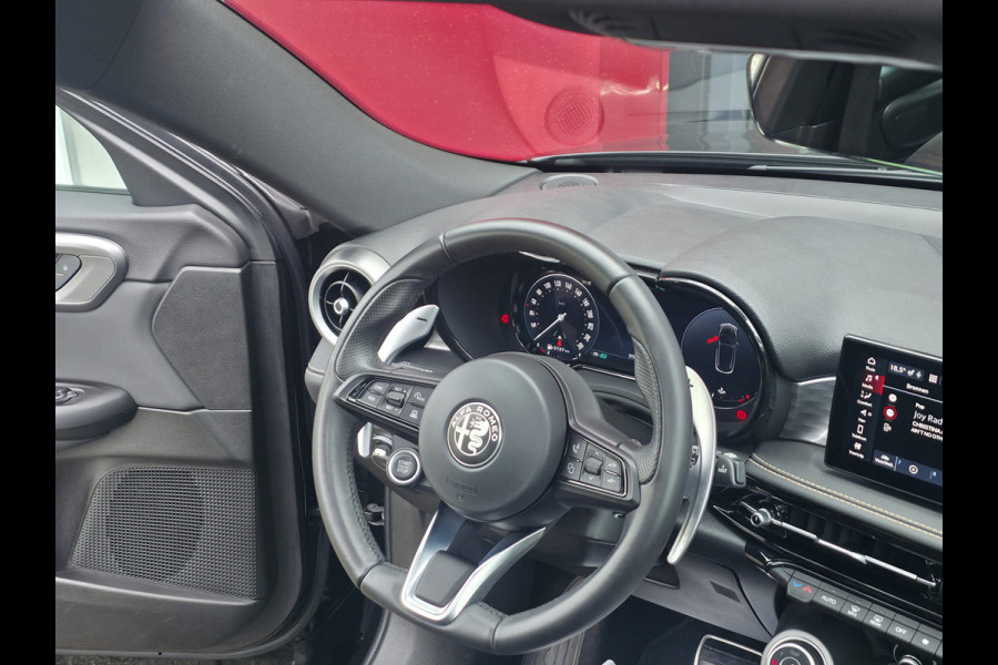 Alfa Romeo Tonale 1.5T Hybrid Veloce | Panorama-Dak