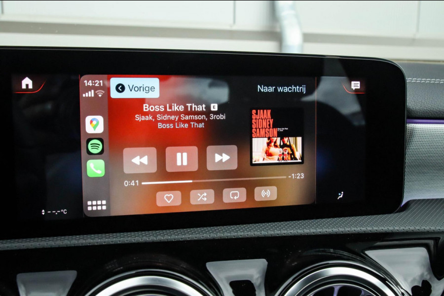 Mercedes-Benz A-Klasse 250 e Business Solution AMG Limited 8G Automaat 218pk! Panoramadak|Widescreen|LED|Leder+Memory|Sfeer|Night