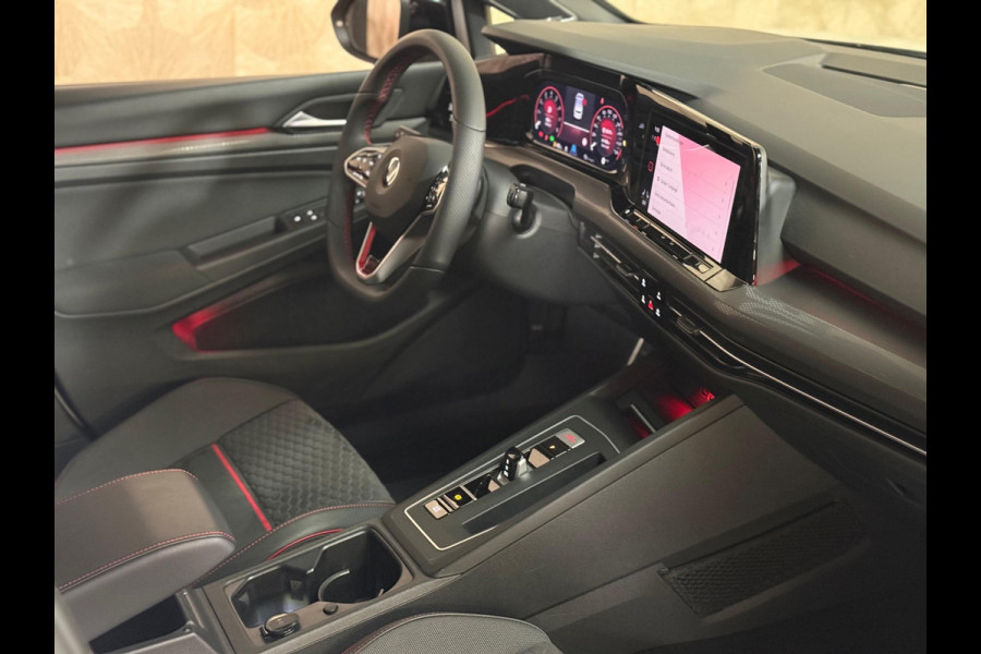Volkswagen Golf 2.0 TSI GTI CLUBSPORT | Pano | Stoel/Stuurverwarming | IQ Light | Camera | Harman Kardon