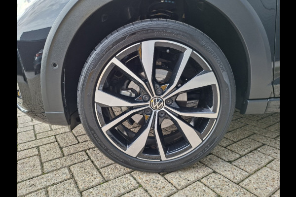 Volkswagen Taigo 1.0 TSI R-Line AUTOMAAT * 34.000KM! * Navigatiesysteem * Panoramadak*