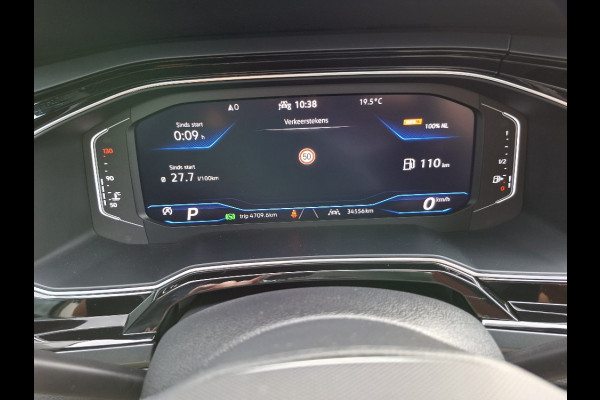 Volkswagen Taigo 1.0 TSI R-Line AUTOMAAT * 34.000KM! * Navigatiesysteem * Panoramadak*