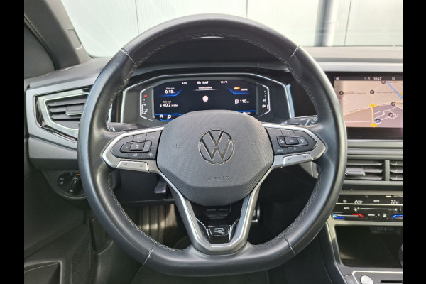 Volkswagen Taigo 1.0 TSI R-Line AUTOMAAT * 34.000KM! * Navigatiesysteem * Panoramadak*