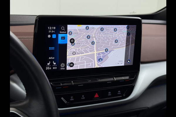Volkswagen ID.4 82kWh 204PK Trekhaak Panoramadak SOH 90% Camera 3-Zone Ecc Adap.Cruise Matrix Led Led-a-lich dynamisch Apple Carplay Android Auto Isofix Privacy Glas Lmv 20" Led 1.000KG Trekgewicht 1e Eigenaar Origineel Nederlandse Auto