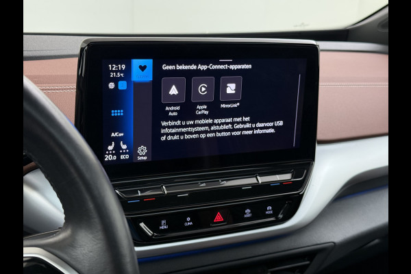 Volkswagen ID.4 82kWh 204PK Trekhaak Panoramadak SOH 90% Camera 3-Zone Ecc Adap.Cruise Matrix Led Led-a-lich dynamisch Apple Carplay Android Auto Isofix Privacy Glas Lmv 20" Led 1.000KG Trekgewicht 1e Eigenaar Origineel Nederlandse Auto