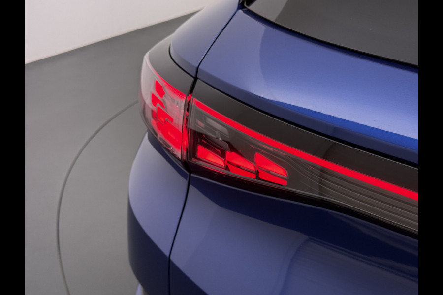 Volkswagen ID.4 82kWh 204PK Trekhaak Panoramadak SOH 90% Camera 3-Zone Ecc Adap.Cruise Matrix Led Led-a-lich dynamisch Apple Carplay Android Auto Isofix Privacy Glas Lmv 20" Led 1.000KG Trekgewicht 1e Eigenaar Origineel Nederlandse Auto