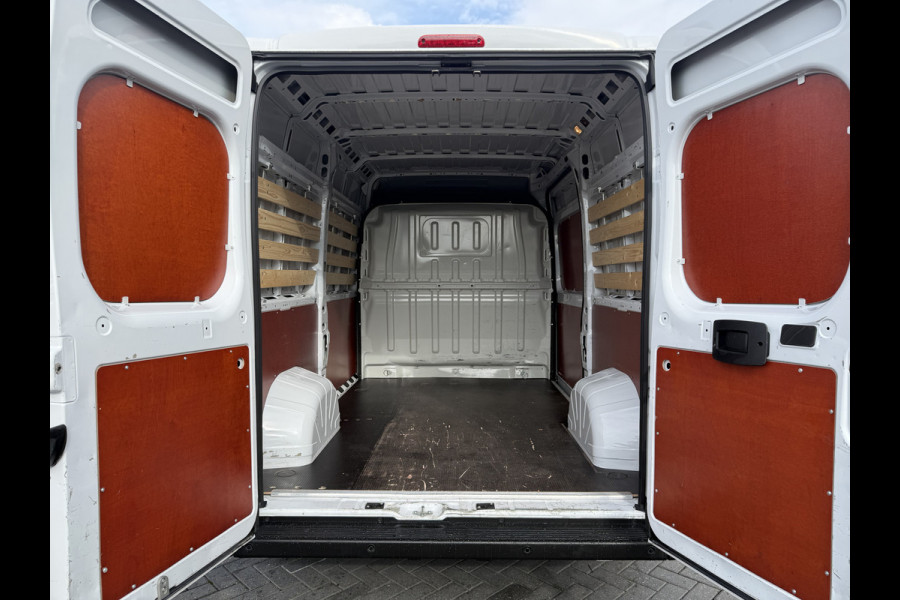 Peugeot Boxer 2.2 BlueHDi 120 PK / L2H2 / 23.081 KM! / 1e EIG. / ECC / CRUISE / DAB+ / CARPLAY / 3-ZITS