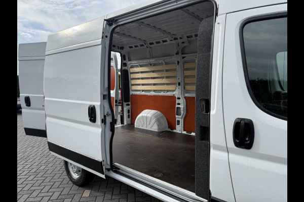 Peugeot Boxer 2.2 BlueHDi 120 PK / L2H2 / 23.081 KM! / 1e EIG. / ECC / CRUISE / DAB+ / CARPLAY / 3-ZITS