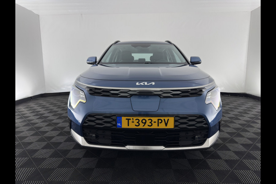 Kia Niro EV DynamicLine 64.8 kWh [3-Fase-11kW] {SoH-100%} (INCL-BTW) Aut. *LEATHER-FABRIC | ADAPTIVE-CRUISE | DIGI-COCKPIT | KEYLESS | CAMERA | DAB | COMFORTSEATS | SHIFTPADDLES | ECC | PDC | CARPLAY | 17''ALU*