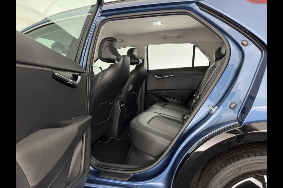 Kia Niro EV DynamicLine 64.8 kWh [3-Fase-11kW] {SoH-100%} (INCL-BTW) Aut. *LEATHER-FABRIC | ADAPTIVE-CRUISE | DIGI-COCKPIT | KEYLESS | CAMERA | DAB | COMFORTSEATS | SHIFTPADDLES | ECC | PDC | CARPLAY | 17''ALU*