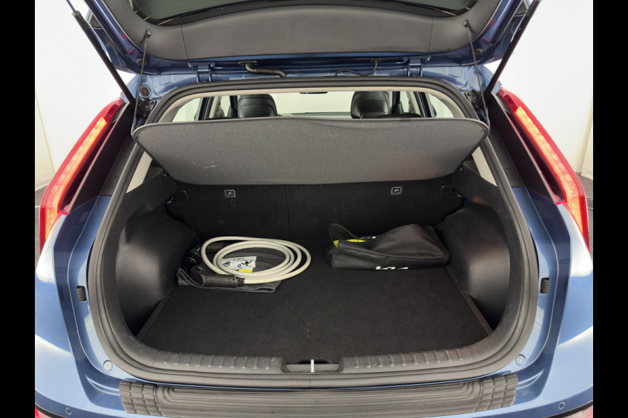 Kia Niro EV DynamicLine 64.8 kWh [3-Fase-11kW] {SoH-100%} (INCL-BTW) Aut. *LEATHER-FABRIC | ADAPTIVE-CRUISE | DIGI-COCKPIT | KEYLESS | CAMERA | DAB | COMFORTSEATS | SHIFTPADDLES | ECC | PDC | CARPLAY | 17''ALU*