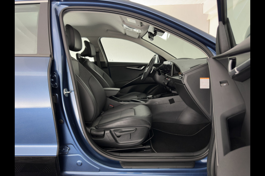 Kia Niro EV DynamicLine 64.8 kWh [3-Fase-11kW] {SoH-100%} (INCL-BTW) Aut. *LEATHER-FABRIC | ADAPTIVE-CRUISE | DIGI-COCKPIT | KEYLESS | CAMERA | DAB | COMFORTSEATS | SHIFTPADDLES | ECC | PDC | CARPLAY | 17''ALU*