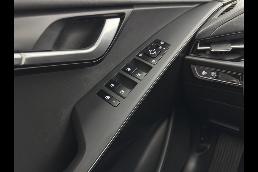 Kia Niro EV DynamicLine 64.8 kWh [3-Fase-11kW] {SoH-100%} (INCL-BTW) Aut. *LEATHER-FABRIC | ADAPTIVE-CRUISE | DIGI-COCKPIT | KEYLESS | CAMERA | DAB | COMFORTSEATS | SHIFTPADDLES | ECC | PDC | CARPLAY | 17''ALU*