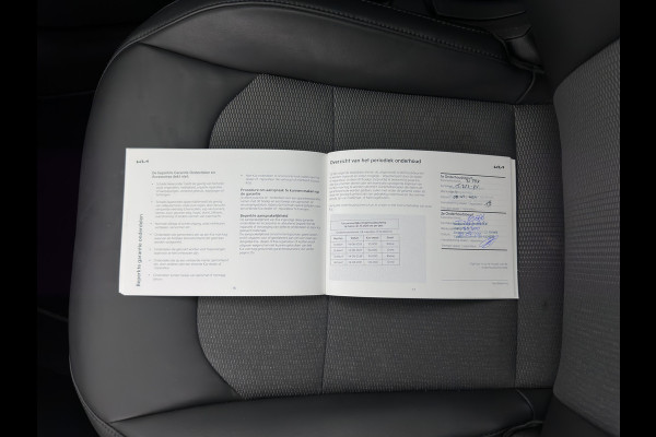 Kia Niro EV DynamicLine 64.8 kWh [3-Fase-11kW] {SoH-100%} (INCL-BTW) Aut. *LEATHER-FABRIC | ADAPTIVE-CRUISE | DIGI-COCKPIT | KEYLESS | CAMERA | DAB | COMFORTSEATS | SHIFTPADDLES | ECC | PDC | CARPLAY | 17''ALU*