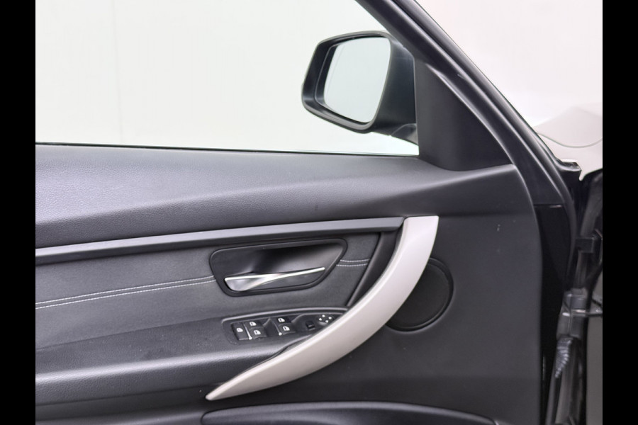 BMW 3-serie 320i 184PK AUT-8 Trekhaak Navi-Pro Ecc Cruise Control Executive Led Lmv 18" I-Drive Regen-Lichtsensor Isofix 1.800KG Trekgewicht Origineel Nederlandse Auto
