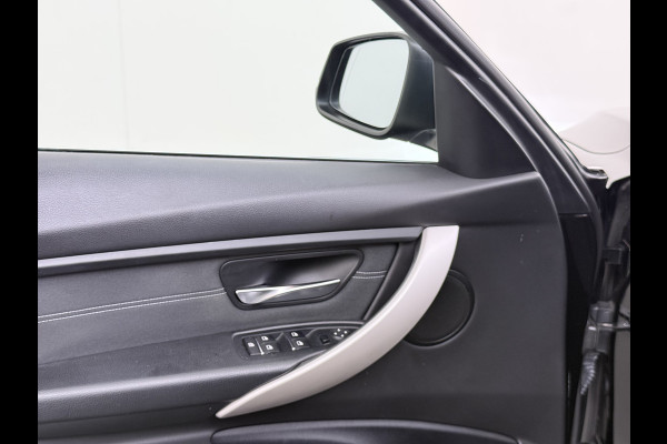 BMW 3-serie 320i 184PK AUT-8 Trekhaak Navi-Pro Ecc Cruise Control Executive Led Lmv 18" I-Drive Regen-Lichtsensor Isofix 1.800KG Trekgewicht Origineel Nederlandse Auto