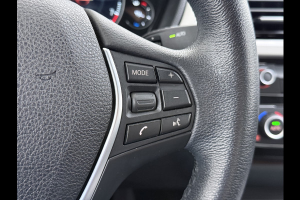 BMW 3-serie 320i 184PK AUT-8 Trekhaak Navi-Pro Ecc Cruise Control Executive Led Lmv 18" I-Drive Regen-Lichtsensor Isofix 1.800KG Trekgewicht Origineel Nederlandse Auto