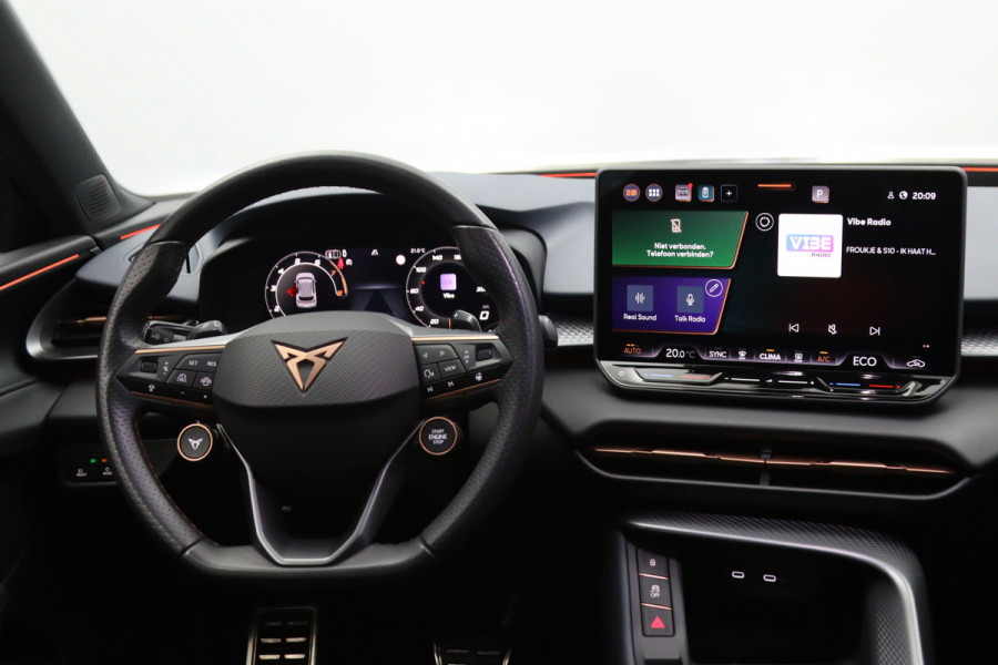 CUPRA Terramar 1.5 TSI e-Hybrid VZ 272 PK Performance PHEV, Panoramadak, Carplay, Stuur-Startknop, Camera