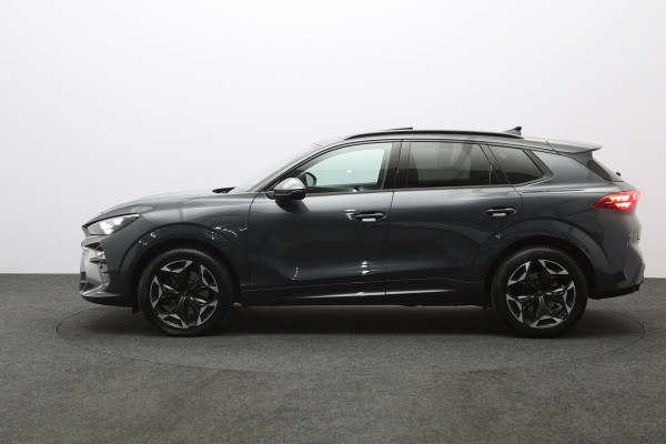 CUPRA Terramar 1.5 TSI e-Hybrid VZ 272 PK Performance PHEV, Panoramadak, Carplay, Stuur-Startknop, Camera