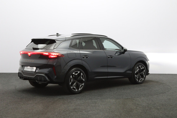 CUPRA Terramar 1.5 TSI e-Hybrid VZ 272 PK Performance PHEV, Panoramadak, Carplay, Stuur-Startknop, Camera