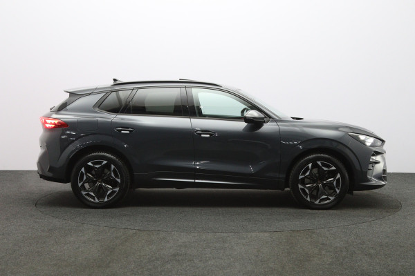 CUPRA Terramar 1.5 TSI e-Hybrid VZ 272 PK Performance PHEV, Panoramadak, Carplay, Stuur-Startknop, Camera