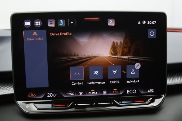 CUPRA Terramar 1.5 TSI e-Hybrid VZ 272 PK Performance PHEV, Panoramadak, Carplay, Stuur-Startknop, Camera