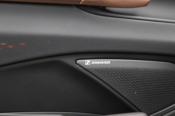 CUPRA Terramar 1.5 TSI e-Hybrid 272 PK VZ Performance PHEV, Panoramadak, Leder, Sennheiser Sound, 360 Camera, 20" LM