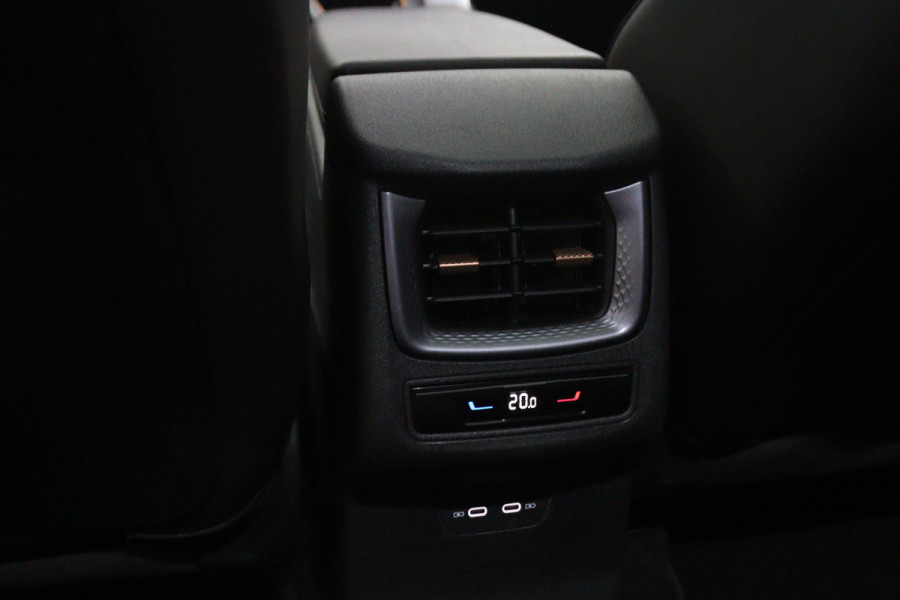 CUPRA Terramar 1.5 TSI e-Hybrid 272 PK VZ Performance PHEV, Panoramadak, Leder, Sennheiser Sound, 360 Camera, 20" LM