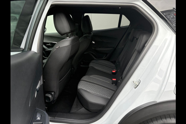 Peugeot e-2008 EV Allure 54 kWh Parkeerhulp/Carplay-Android/Warmtepomp/Cruise-control