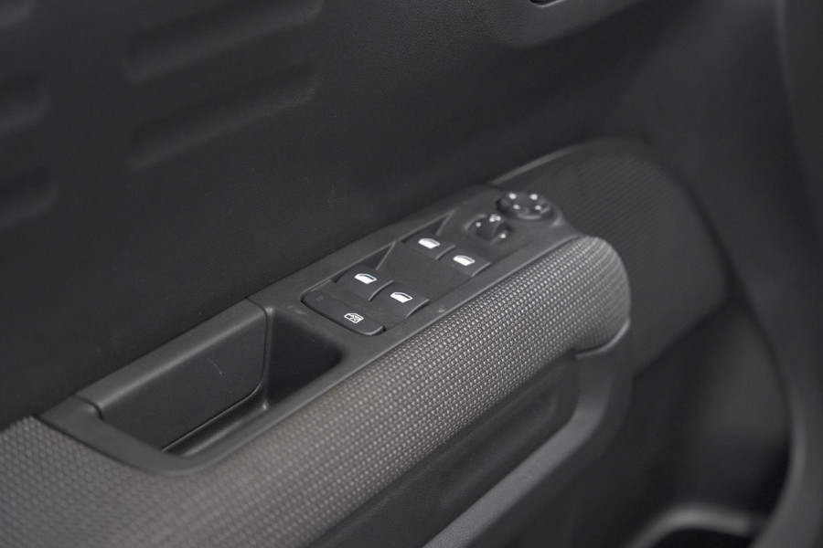 Citroën C3 Aircross PureTech 130 EAT6 Plus | Stoelverwarming | Parkeersensoren | Apple Carplay