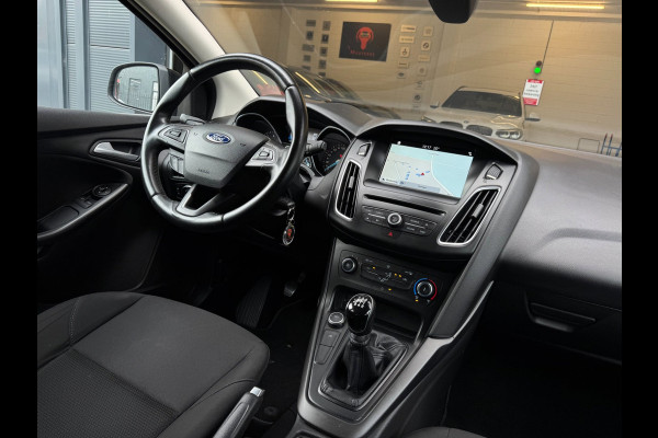 Ford Focus 1.0 Lease Edition / NWE DISTR.RIEM !! / VOORRUITVERW. / ALL-SEASON / CRUISE / BLUET. / CARPLAY / PRIVACY GLASS / '16 !