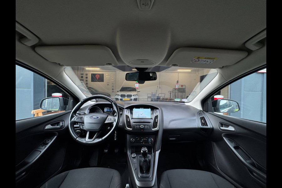 Ford Focus 1.0 Lease Edition / NWE DISTR.RIEM !! / VOORRUITVERW. / ALL-SEASON / CRUISE / BLUET. / CARPLAY / PRIVACY GLASS / '16 !