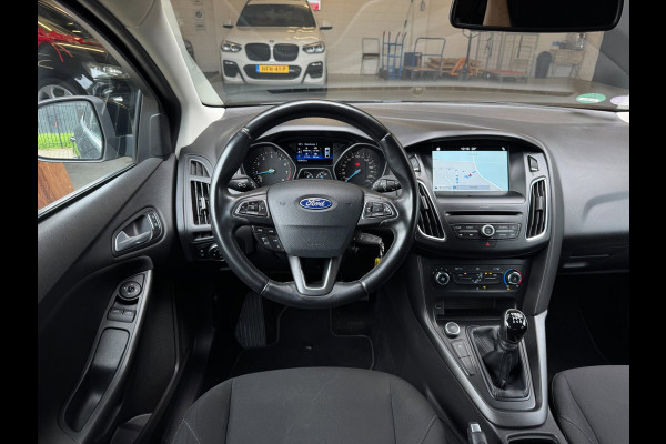 Ford Focus 1.0 Lease Edition / NWE DISTR.RIEM !! / VOORRUITVERW. / ALL-SEASON / CRUISE / BLUET. / CARPLAY / PRIVACY GLASS / '16 !
