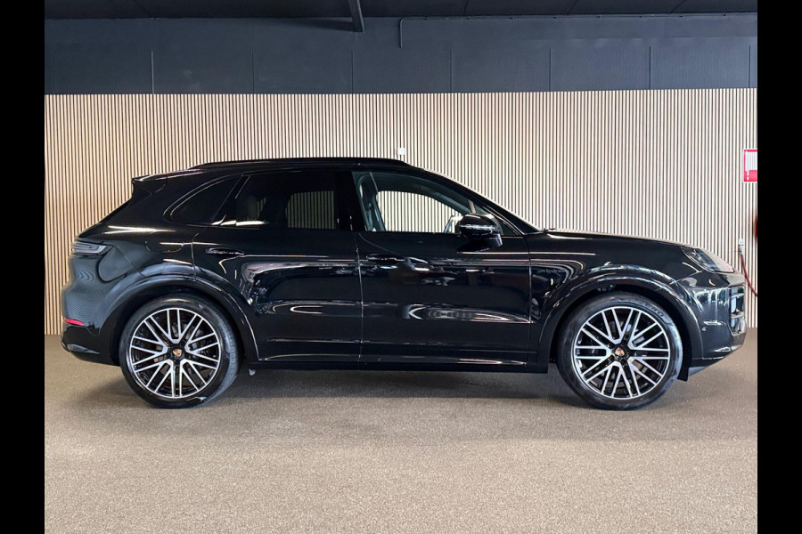 Porsche Cayenne 3.0 E-Hybrid SPORT DESIGN-PANORAMA-LUCHTV.-STOELEN 18 VOUDIG-NPR. € 154.306-NL AUTO-BTW