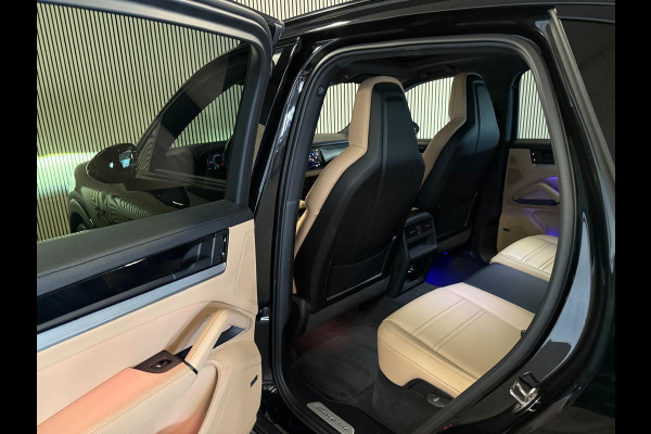 Porsche Cayenne 3.0 E-Hybrid SPORT DESIGN-PANORAMA-LUCHTV.-STOELEN 18 VOUDIG-NPR. € 154.306-NL AUTO-BTW