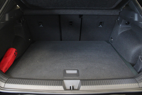 Volkswagen T-Roc 1.5 eTSI R-Line |Camera|Stoel/stuur verw.|