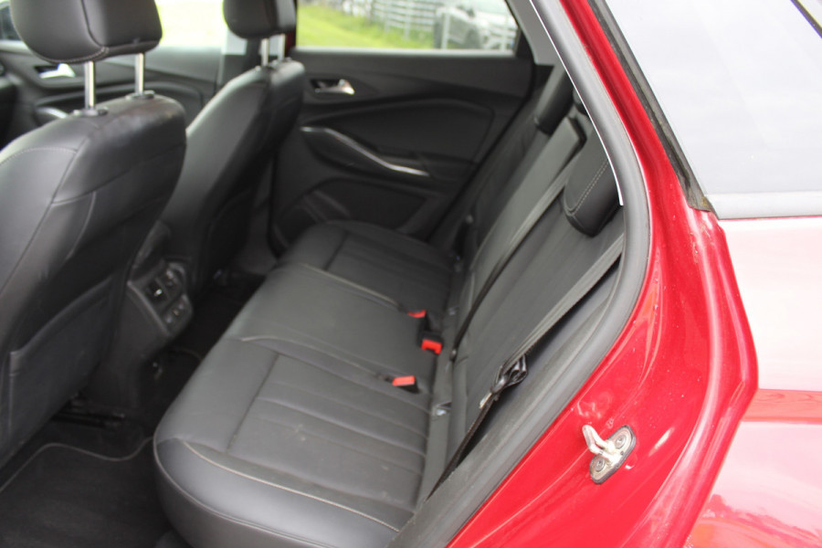 Opel Grandland X 1.2 Turbo Innovation NAP AUTOMAAT CAMERA LEDER TREKHAAK APPLE CAR PLAY ANDROID