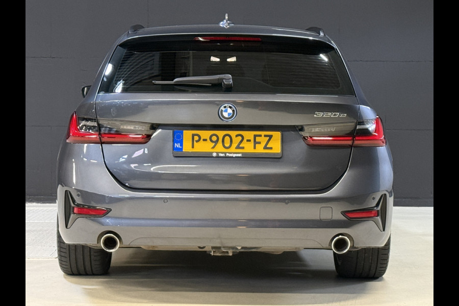 BMW 3 Serie Touring 320e Business Edition Plus | Panoramadak | Wegkl. trekhaak | Vol leder