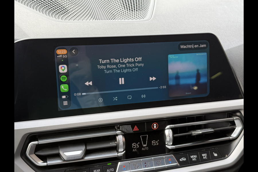 BMW 3 Serie Touring 330e Business Edition Plus | Vol leder | Elektr. trekhaak | Harman/Kardon