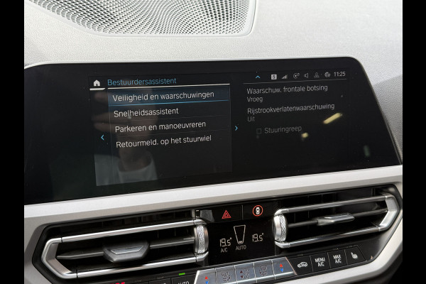 BMW 3 Serie Touring 330e Business Edition Plus | Vol leder | Elektr. trekhaak | Harman/Kardon