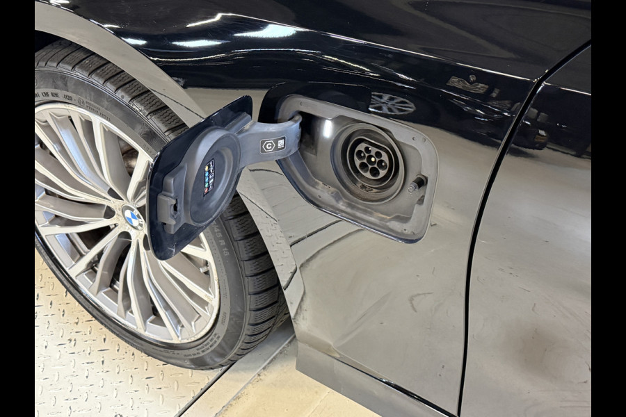 BMW 3 Serie Touring 330e Business Edition Plus | Vol leder | Elektr. trekhaak | Harman/Kardon