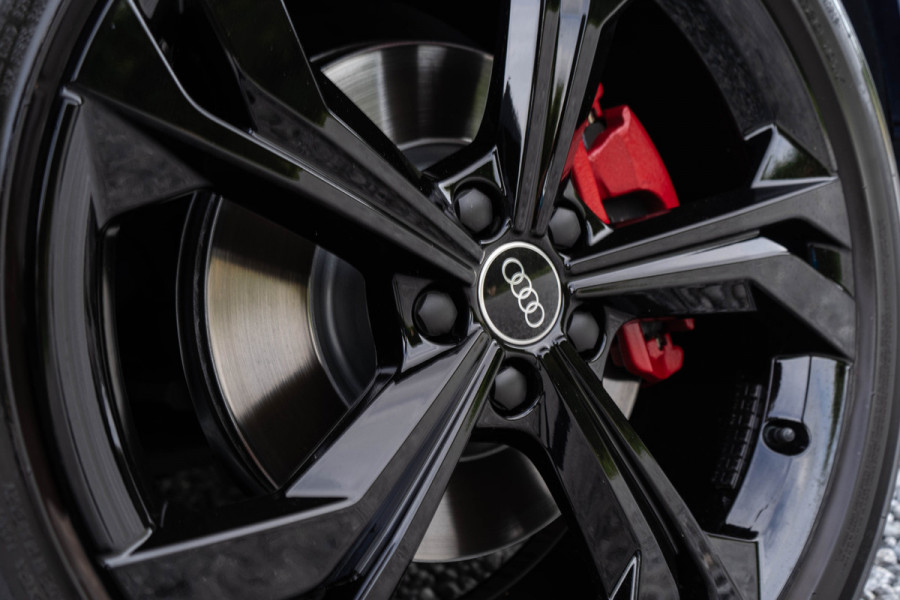 Audi Q3 Sportback 45 TFSI e S-Line / Full LED/ Camera/ 20 Inch/ Leder Alcantara/ 180kW
