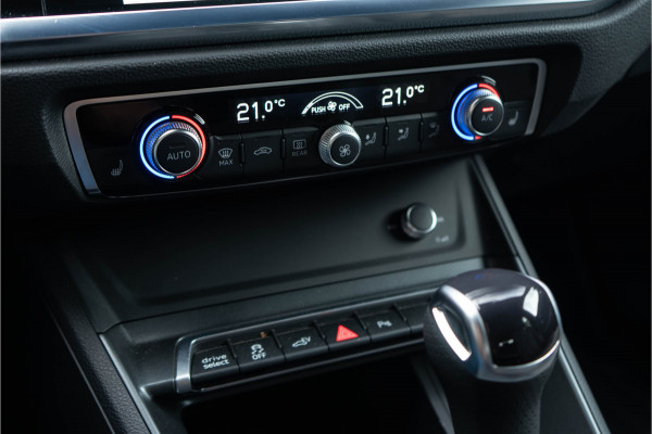 Audi Q3 Sportback 45 TFSI e S-Line / Full LED/ Camera/ 20 Inch/ Leder Alcantara/ 180kW
